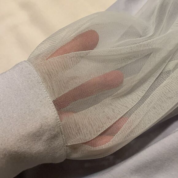 Stylish Sheer Sleeve Top with Yellow Collar - Picture 10 of 10